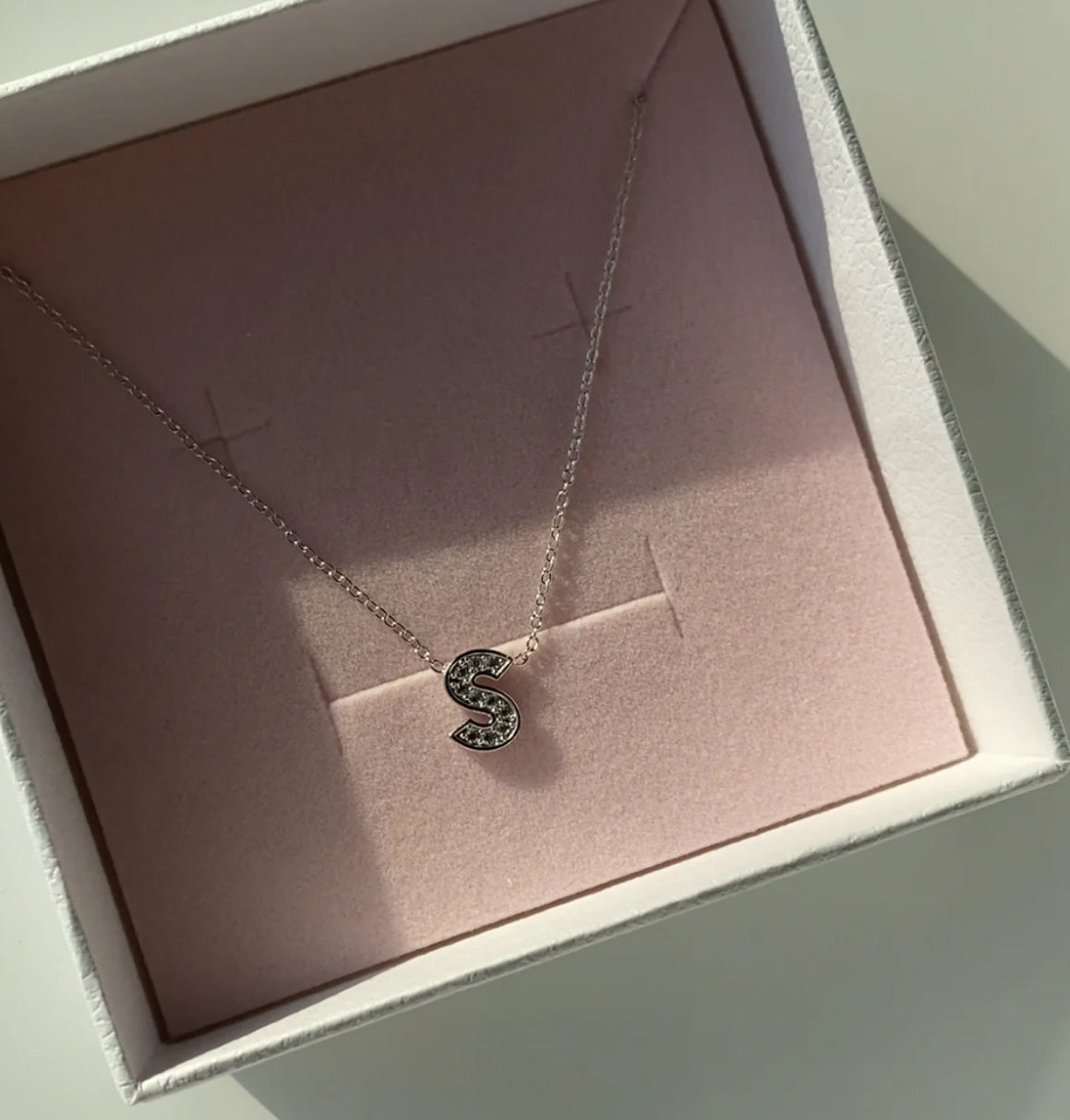 PREORDER - The Sis Kiss Custom Impression Initial Necklace - 2 colors