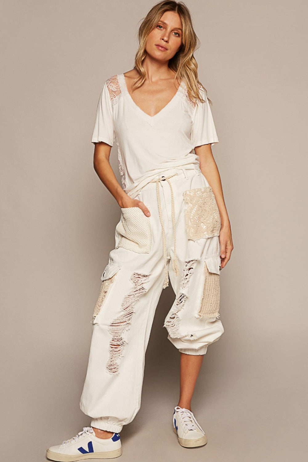Ame V-Neck Short Sleeve Lace Trim Top