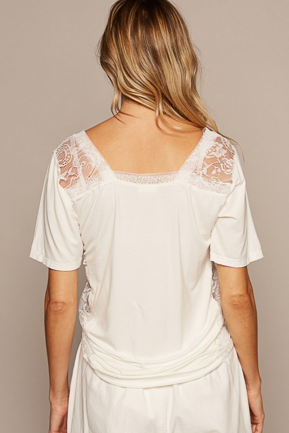 Ame V-Neck Short Sleeve Lace Trim Top