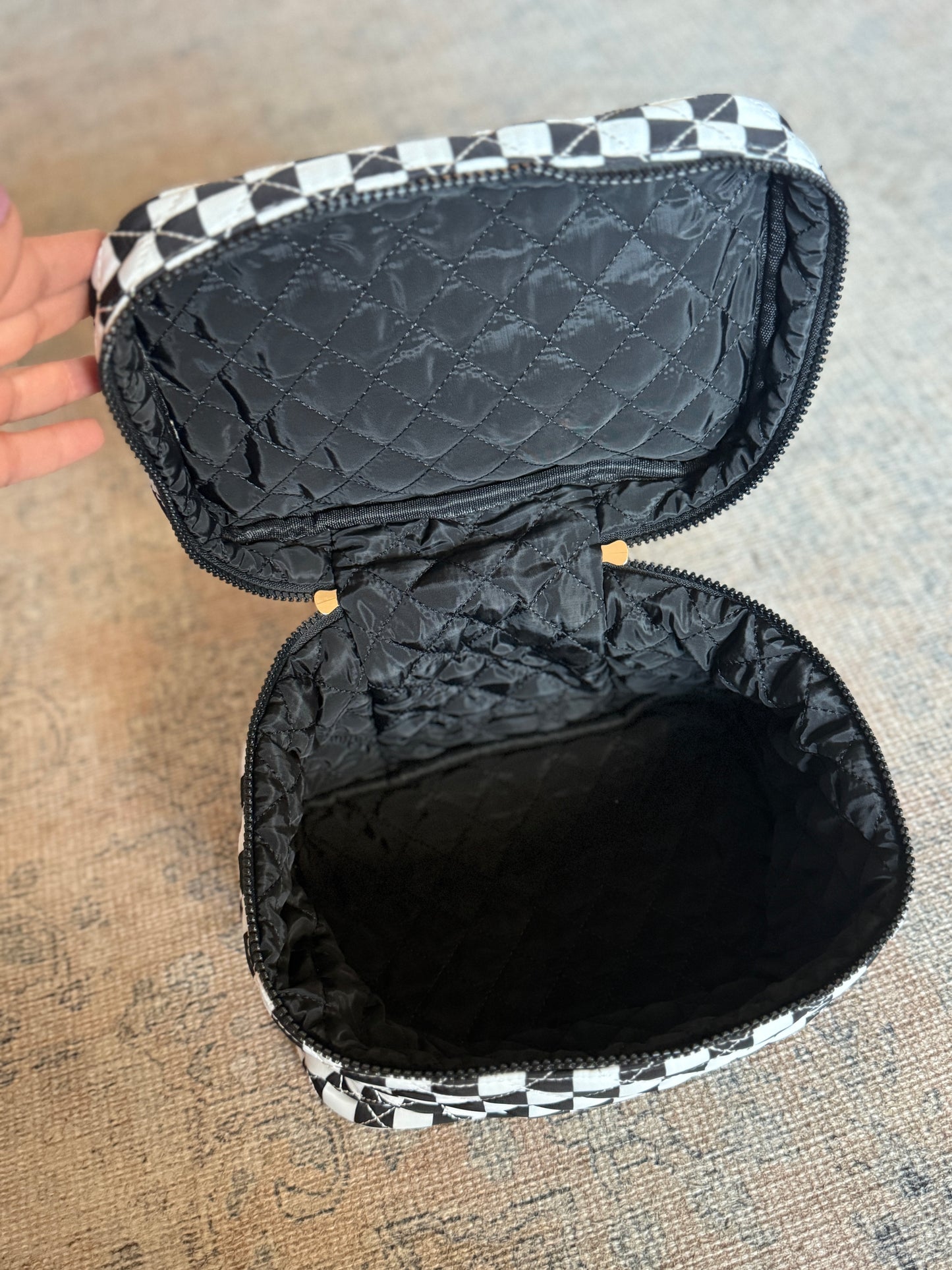 Jetsetter Quilted Bag - Checkerboard