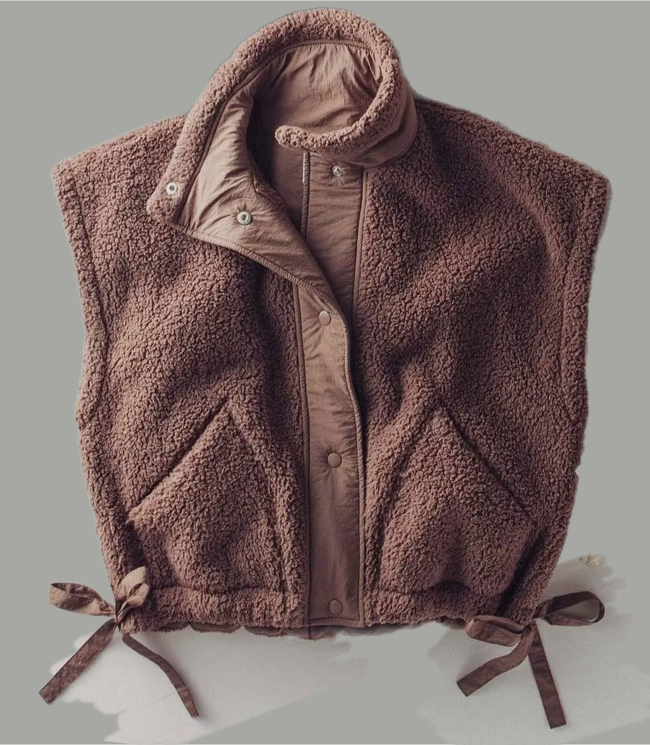 Quilted Collar Boxy Sherpa Vest