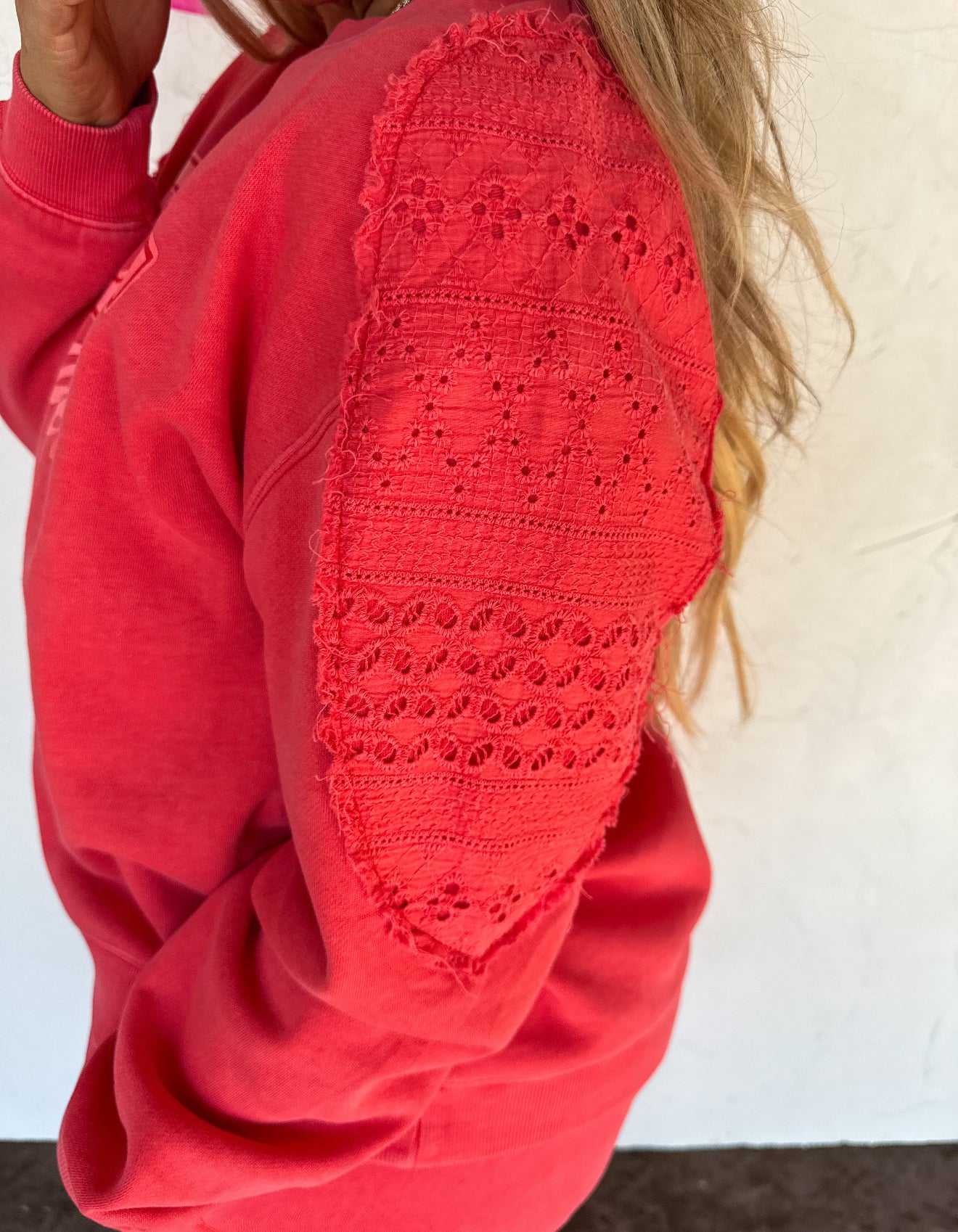 PREORDER - Heartbreaker Pullover