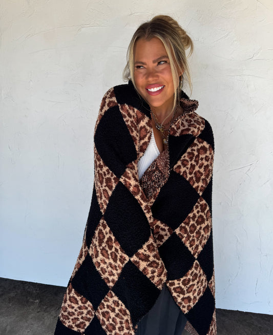 PREORDER - Checker Cheetah Cloud Blanket