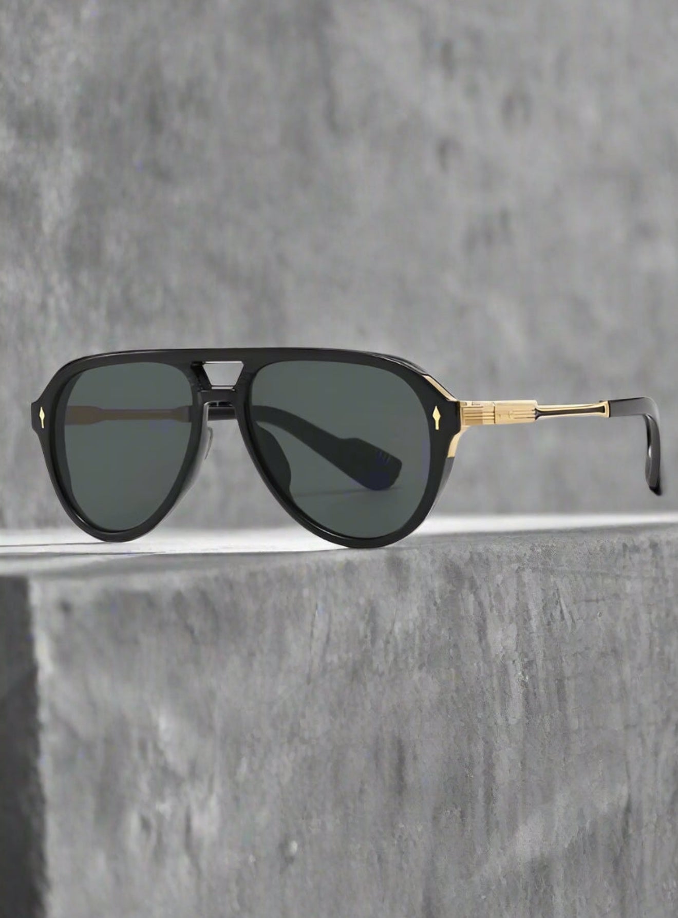 Oliver Aviator Sunglasses - 2 colors