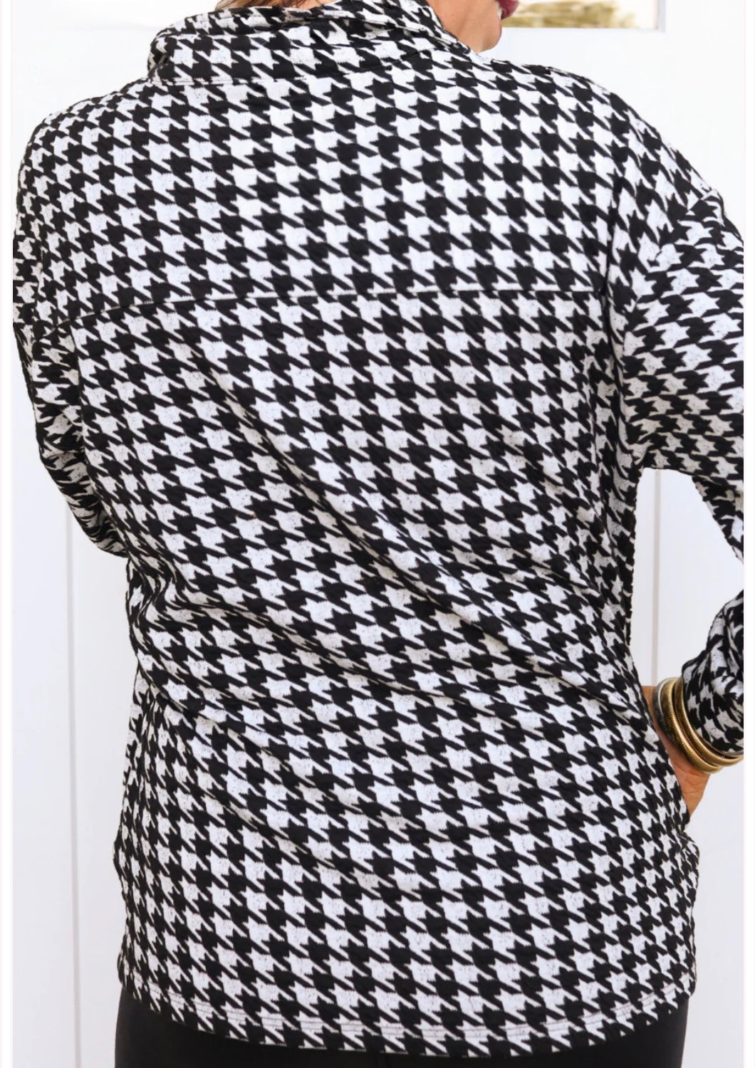 Hayden Houndstooth Quarter Zip Pullover