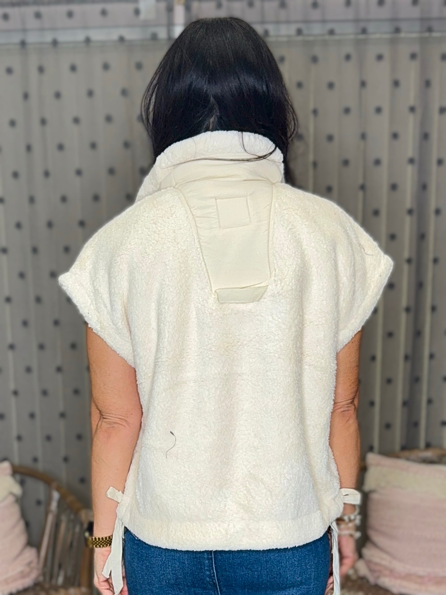 Quilted Collar Boxy Sherpa Vest